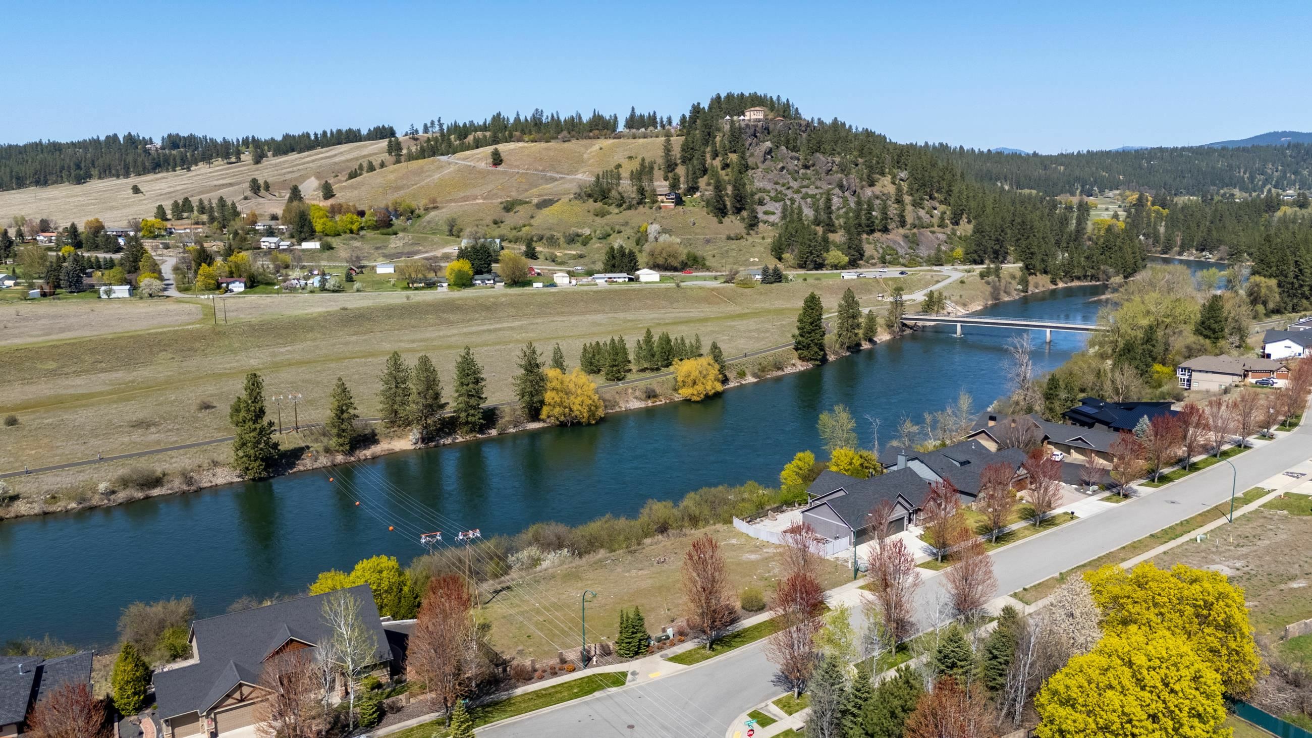 Property Photo: 11403 E Coyote Rock Ln WA 99212