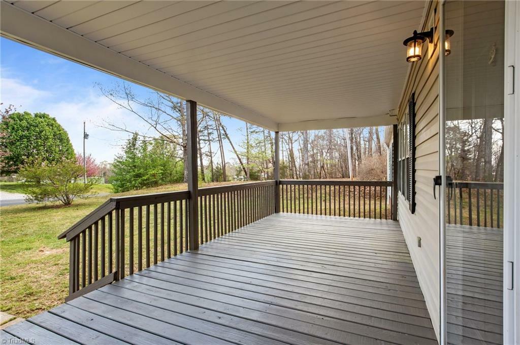 Property Photo: 329 Reavis Road NC 28634