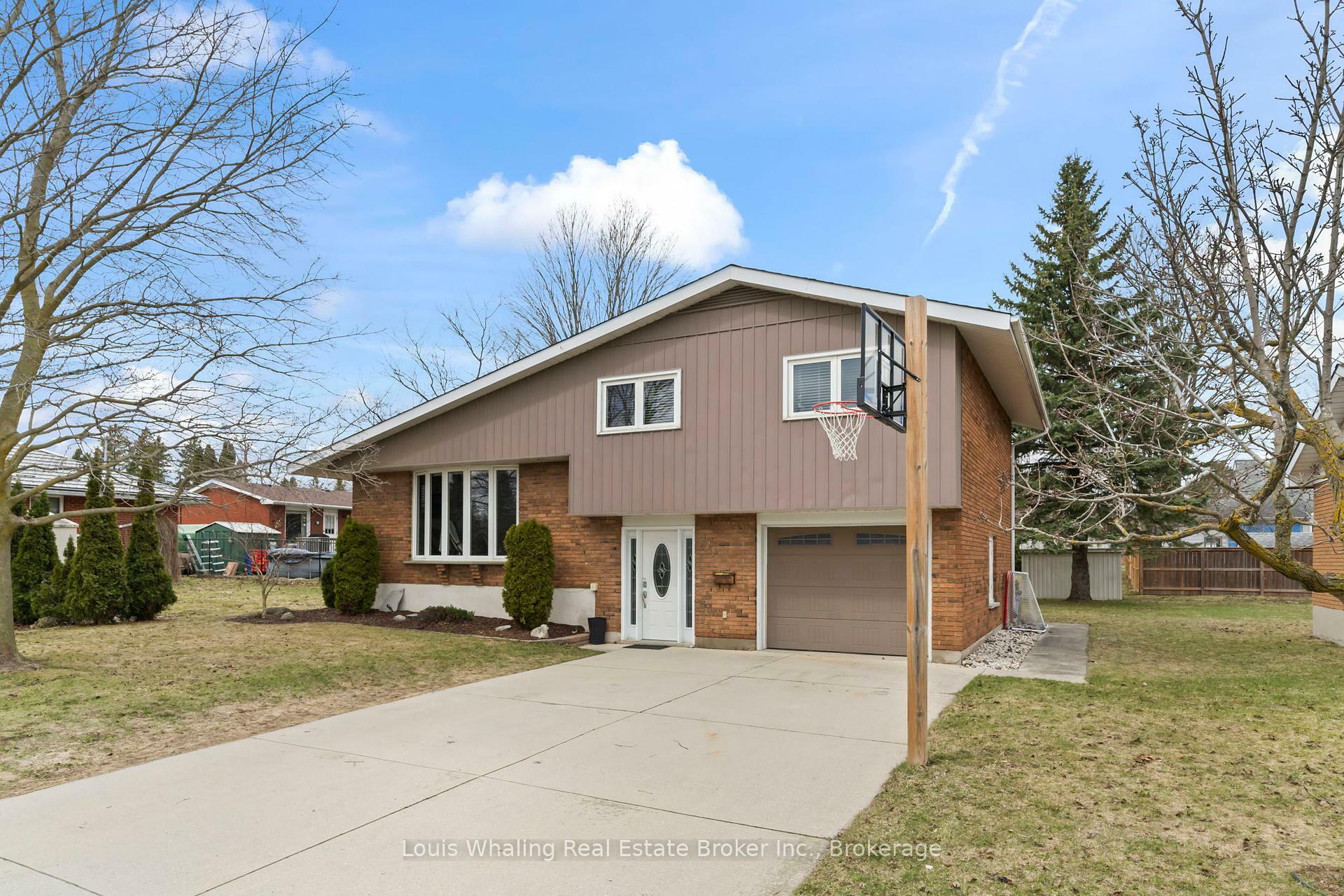 Property Photo:  522 7th Street  ON N4N 1H7 