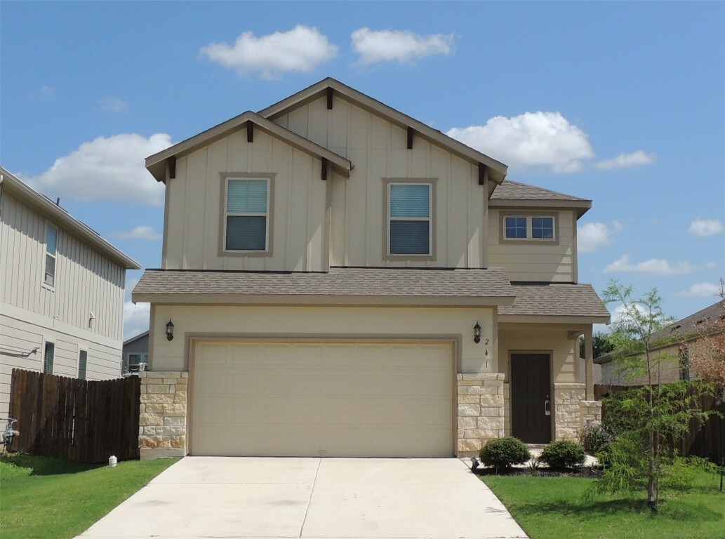 Property Photo: 241 Cascata Way TX 78642