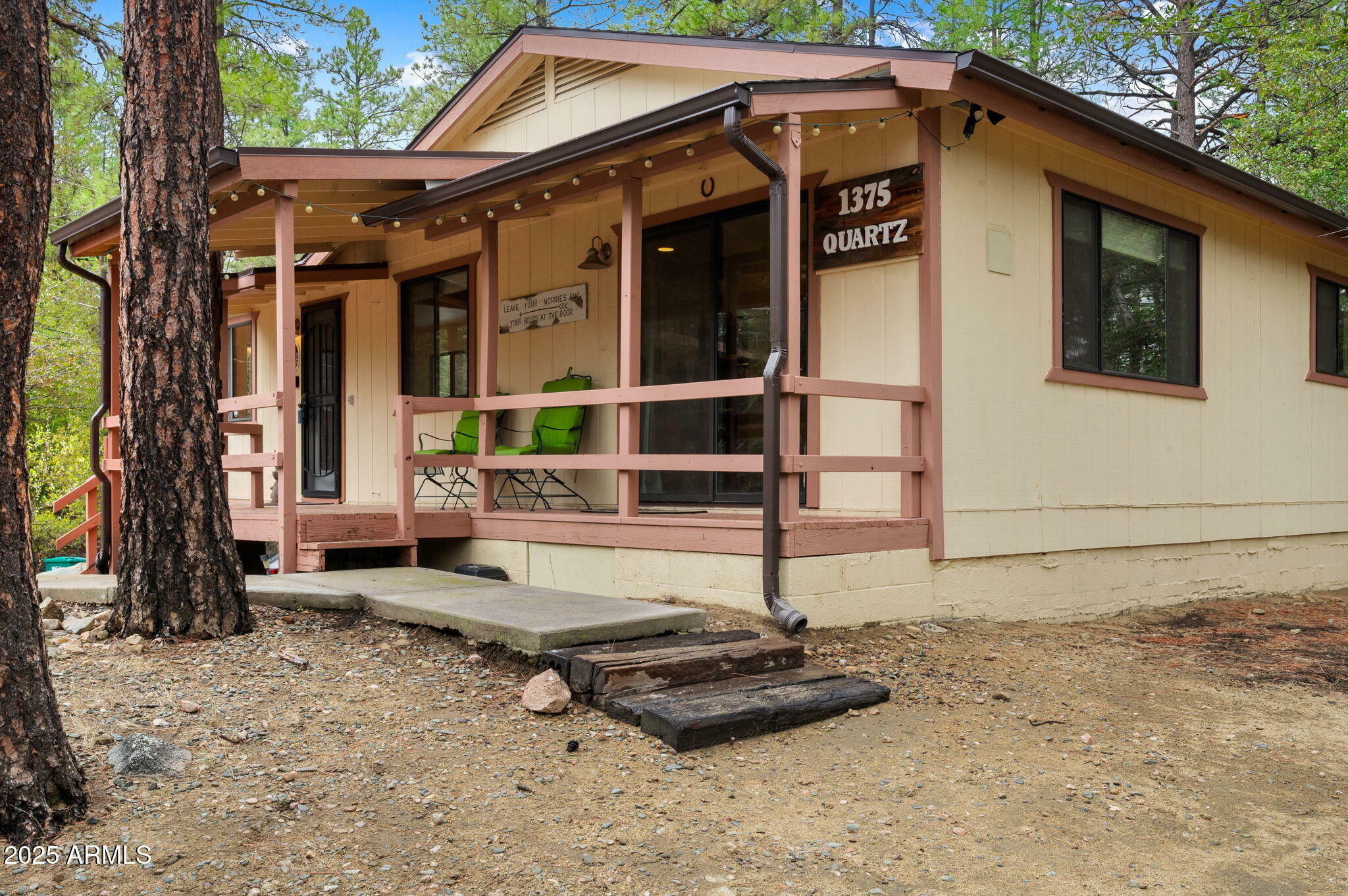 Property Photo: 1375 W Quartz Road AZ 86303