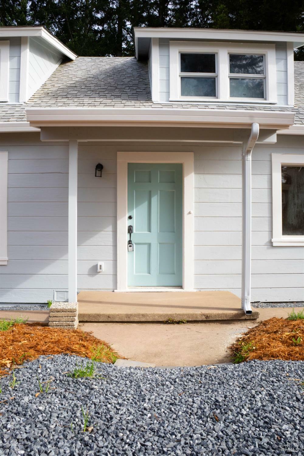 Property Photo: 92 Madrone Street CA 95490