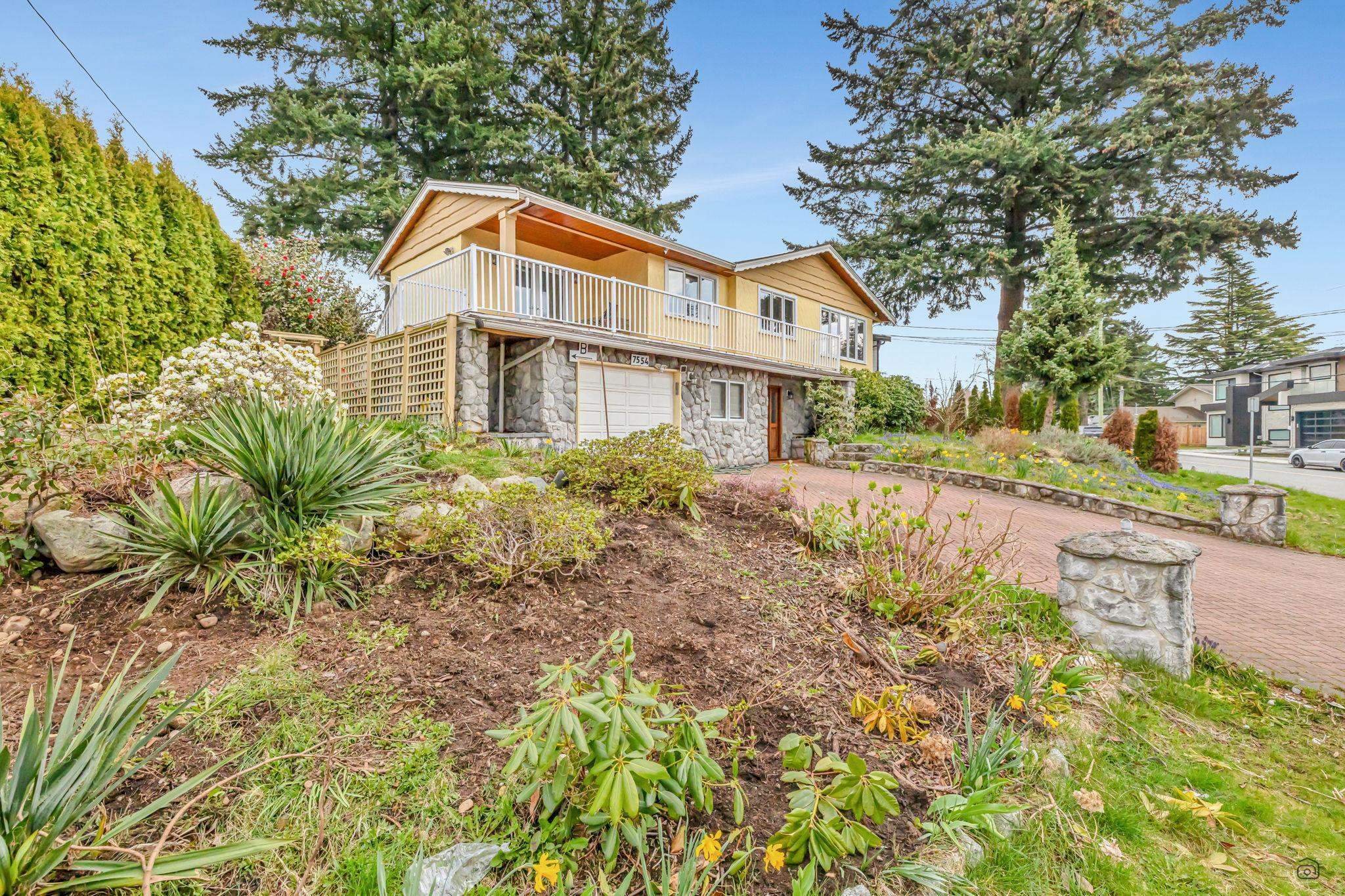 Photo de la propriété: 7554 Filey Drive BC V4C 6W4
