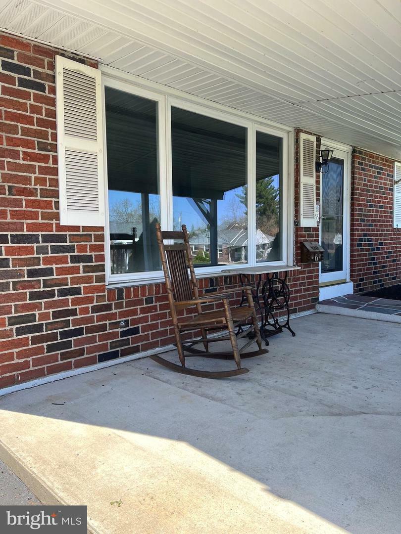 Property Photo: 6 Lawnton Road PA 19401