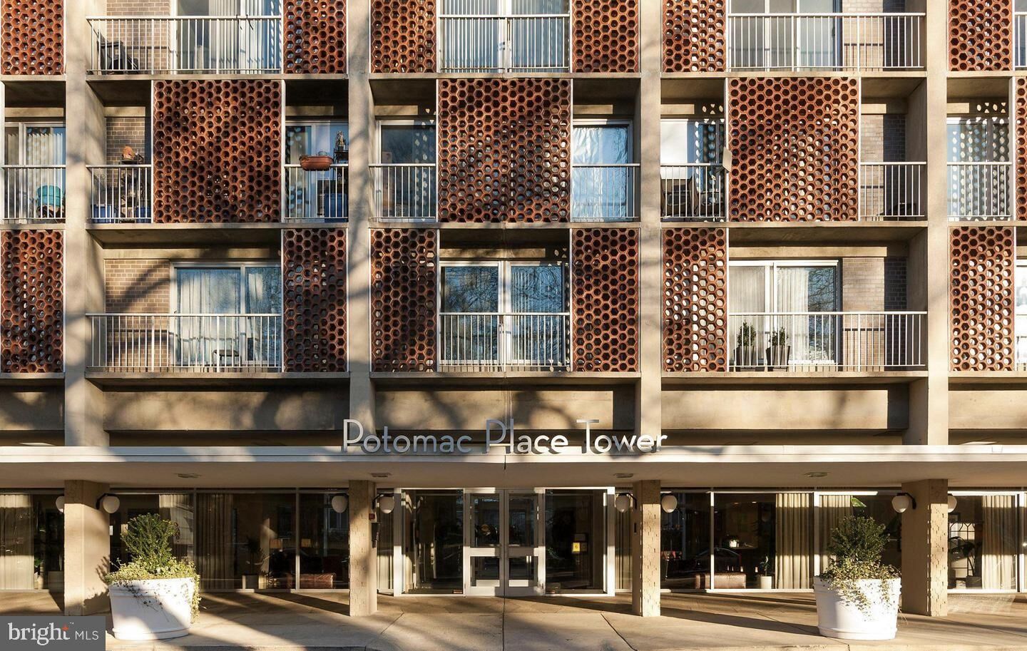 Property Photo: 800 4th Street SW N409 DC 20024