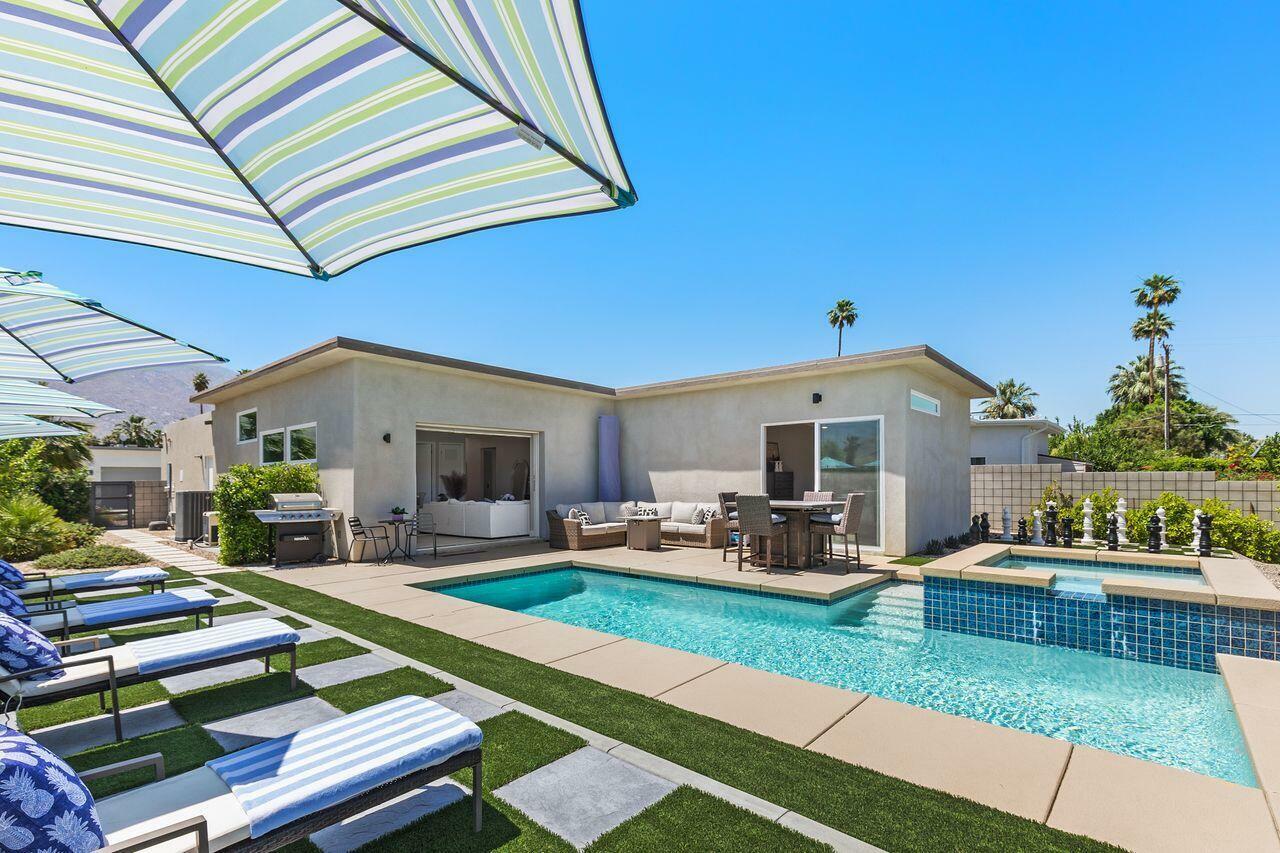 760 Palm Avenue  Palm Springs CA 92264 photo