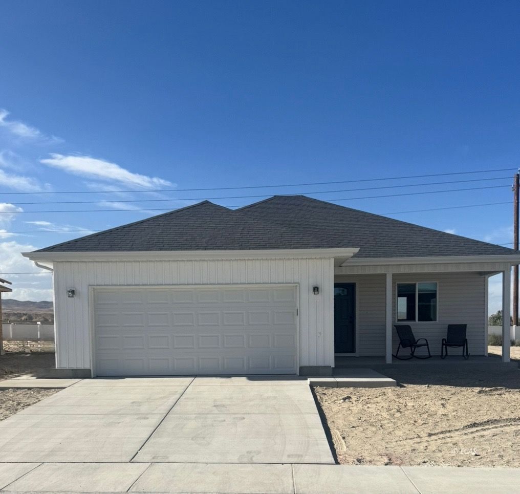 Property Photo: 1486 Daisy Drive NV 89801