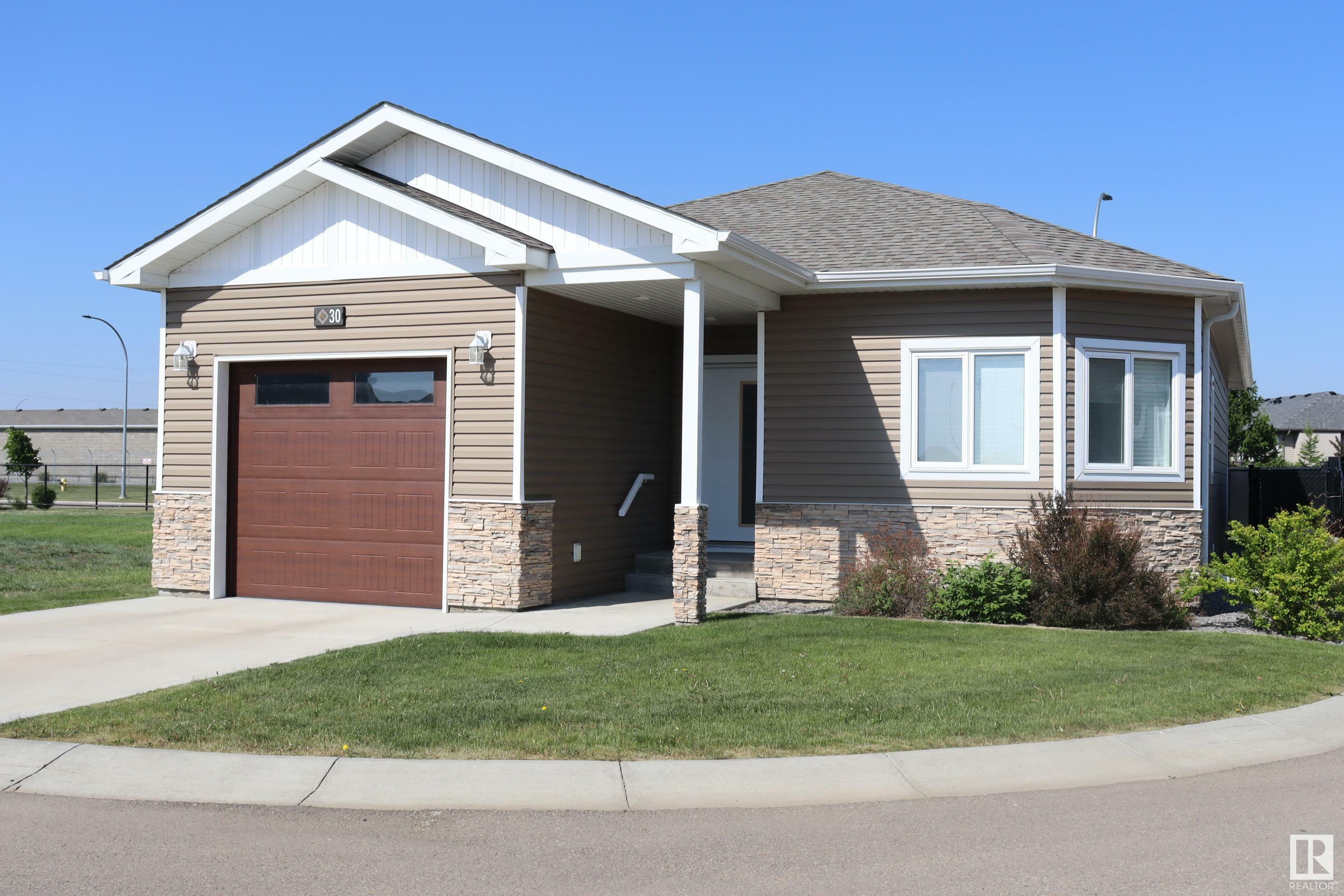 6519 46st 30  Wetaskiwin AB T9A 1Y5 photo