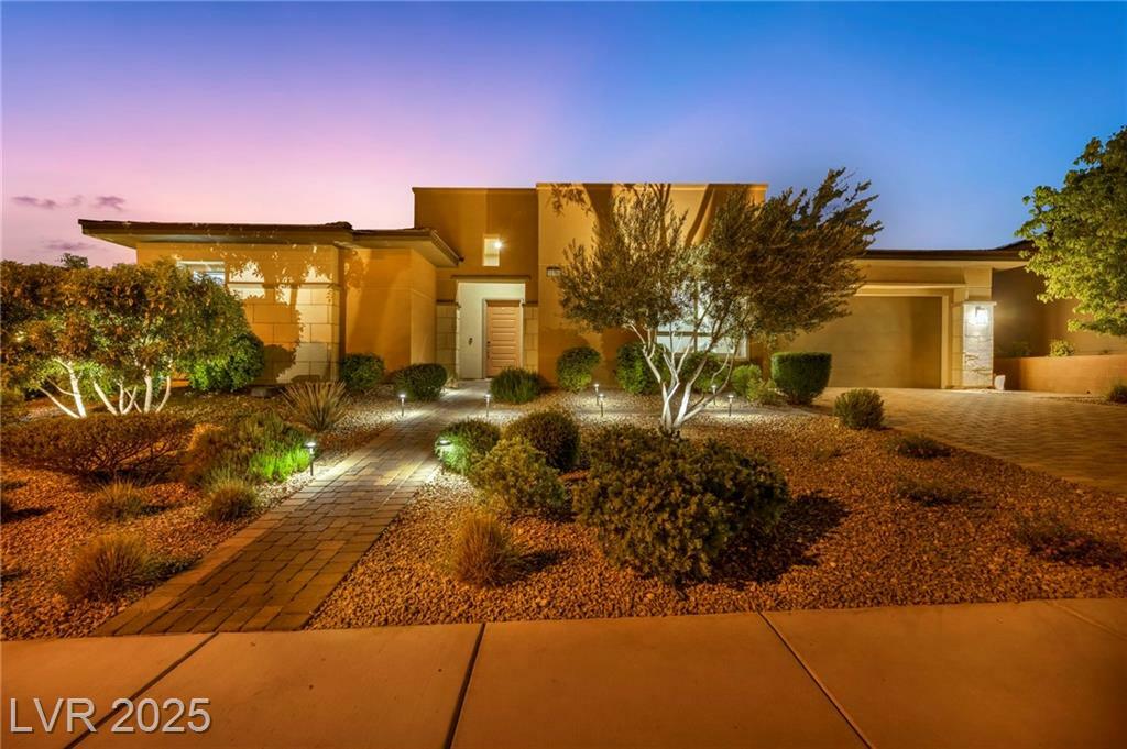 Property Photo: 10113 Regency Square Avenue NV 89148