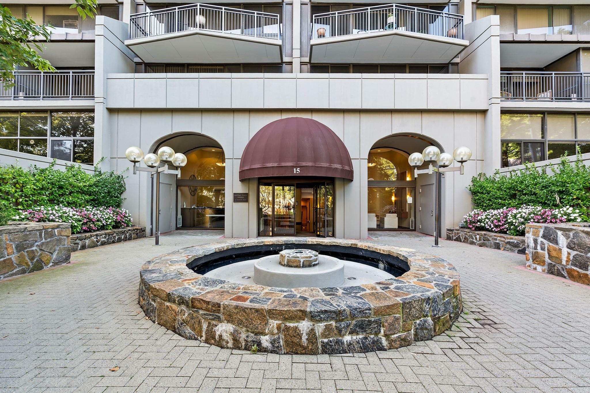 Property Photo: 15 Stewart Place 3F NY 10603