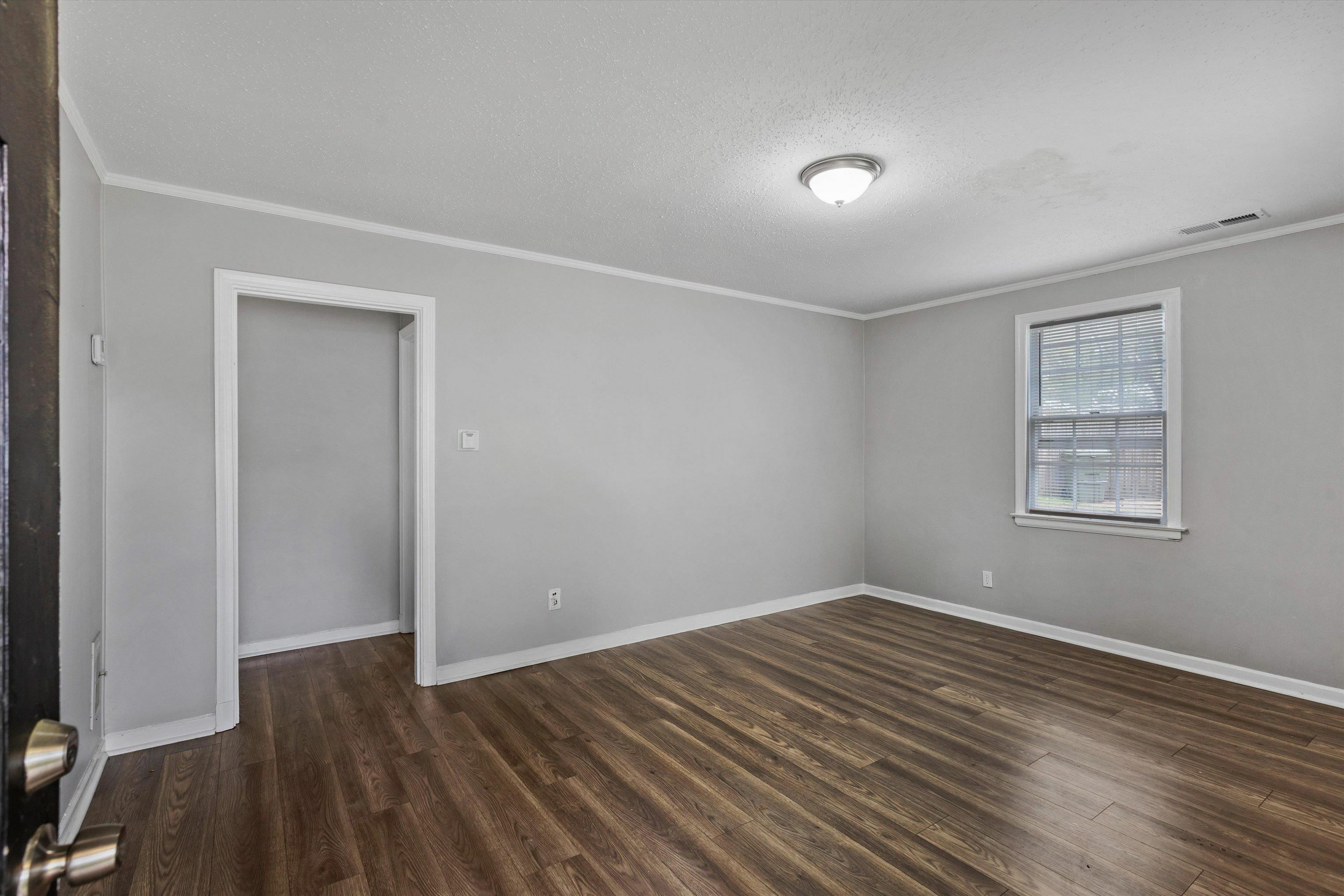 Property Photo: 504 Philwood Cv TN 38122