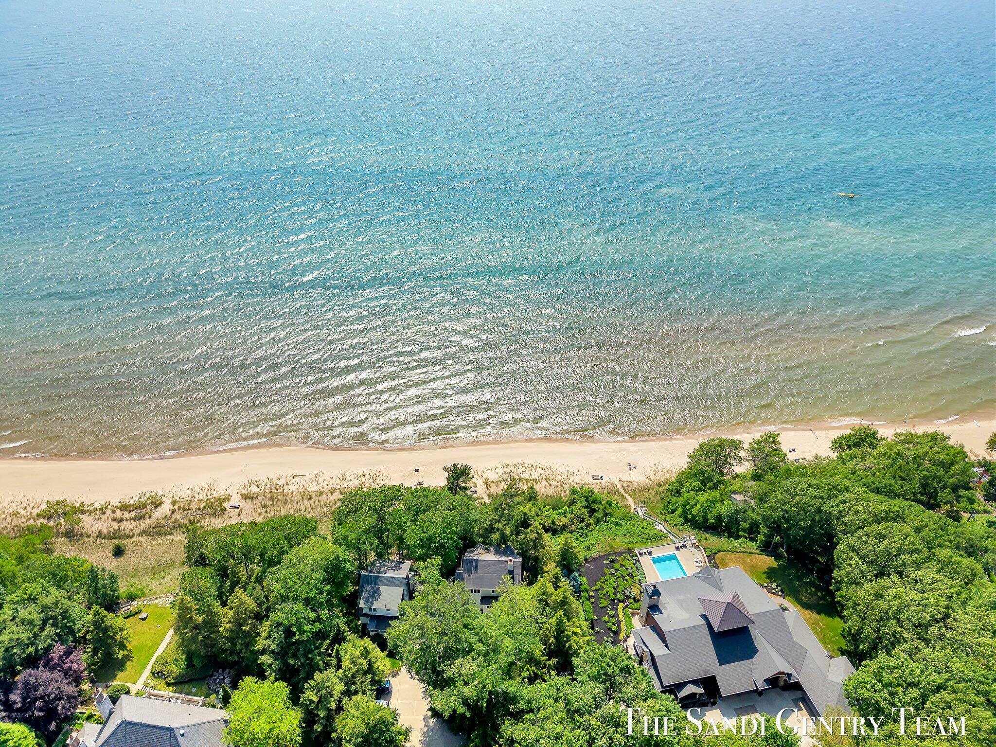Property Photo:  18215 Spindle Drive  MI 49417 