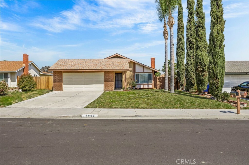 Property Photo:  10069 Hershey Way  CA 92503 