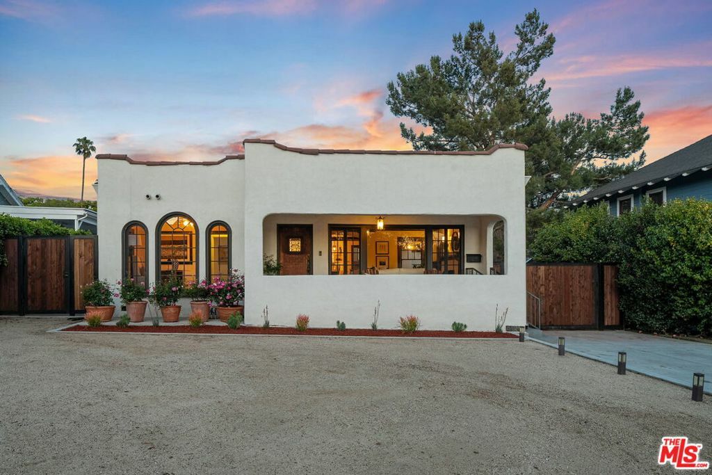 Property Photo: 5124 N Maywood Avenue CA 90041