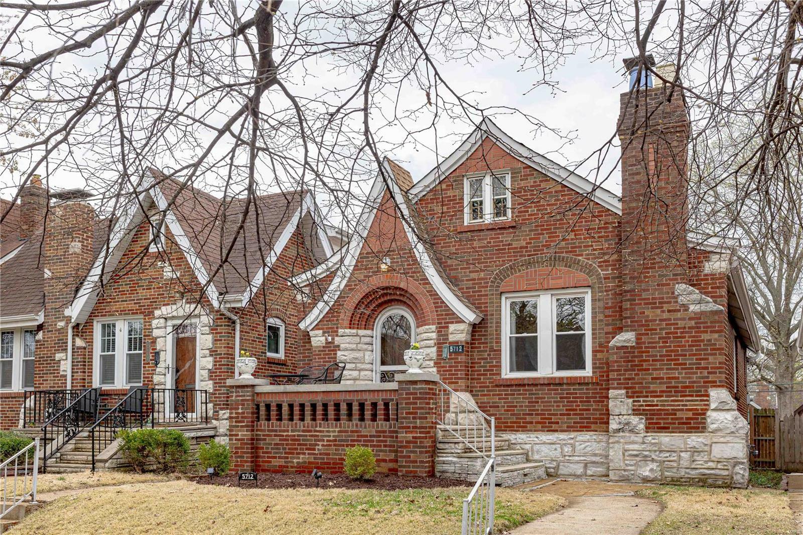 Property Photo: 5712 Itaska Street MO 63109