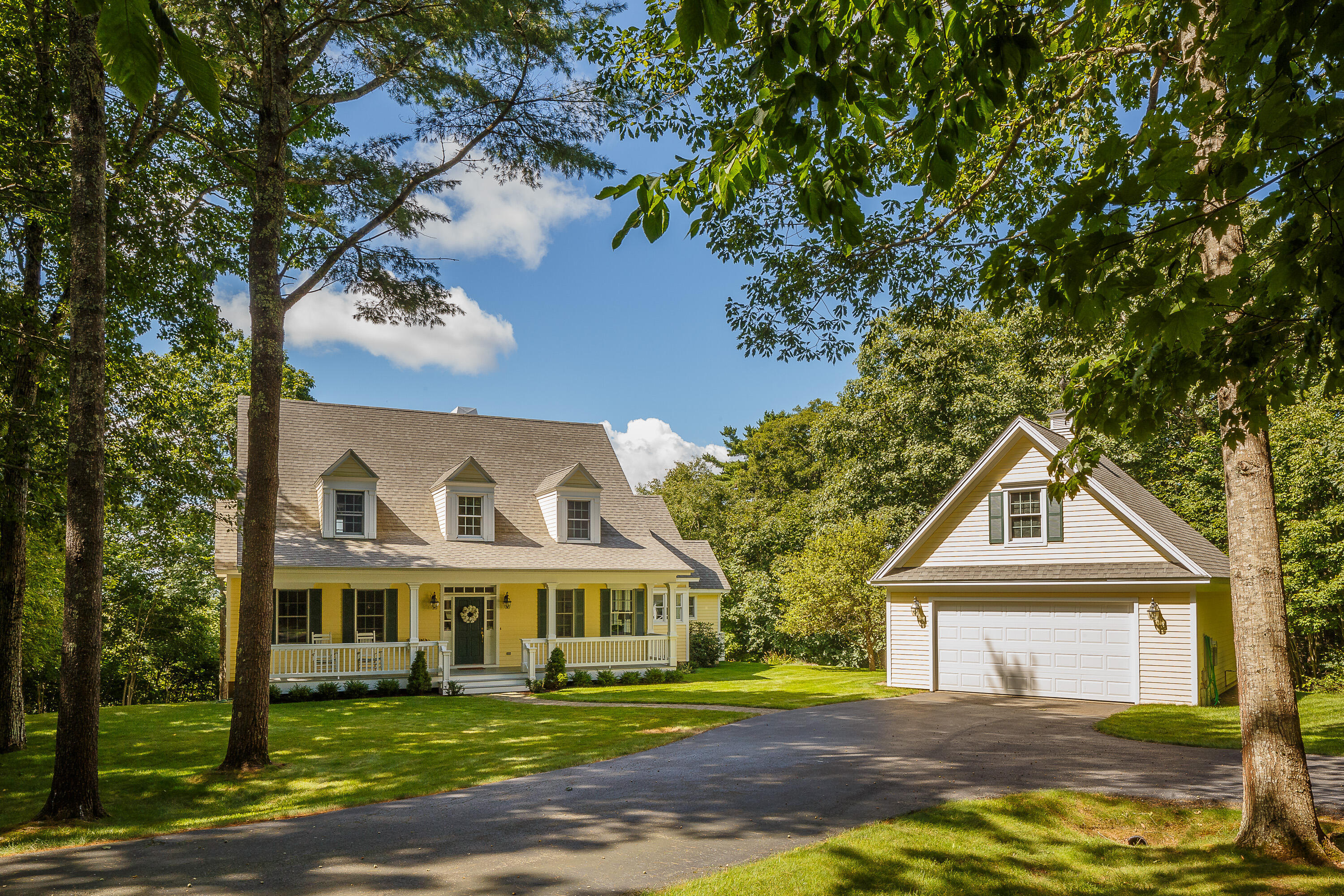 Property Photo:  21 Bristol Drive  ME 04856 