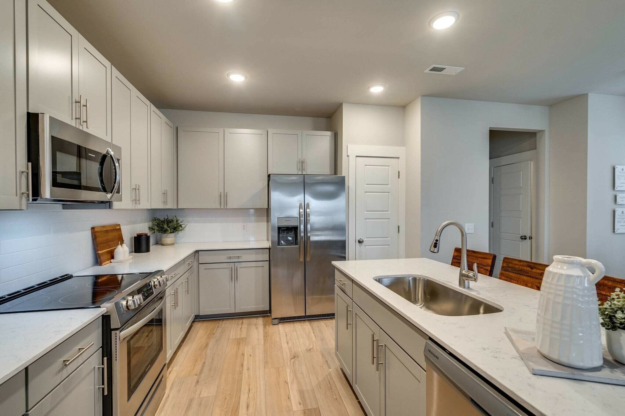 Property Photo:  1156 Ross Farms Blvd  TN 37043 