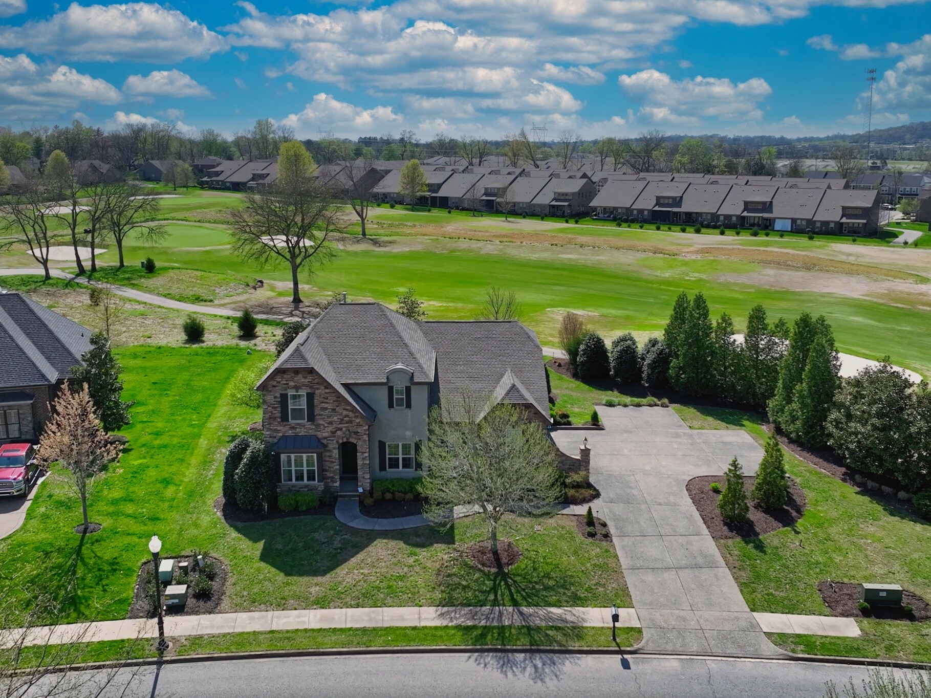 Property Photo: 1496 Foxland Blvd TN 37066
