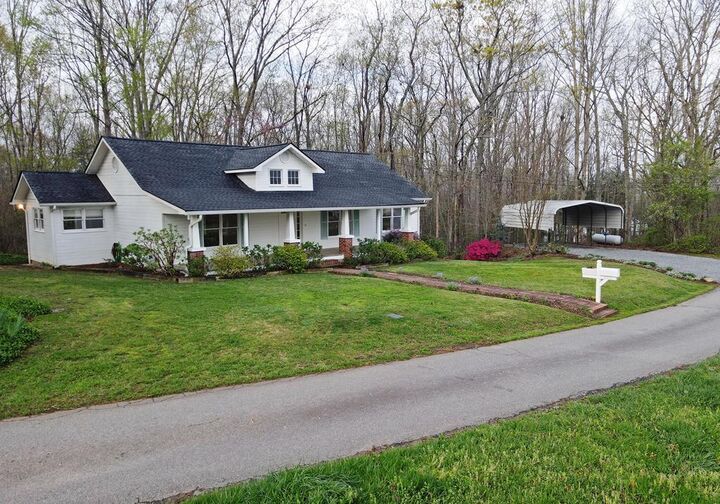 Property Photo: 265 Ross Road GA 30513