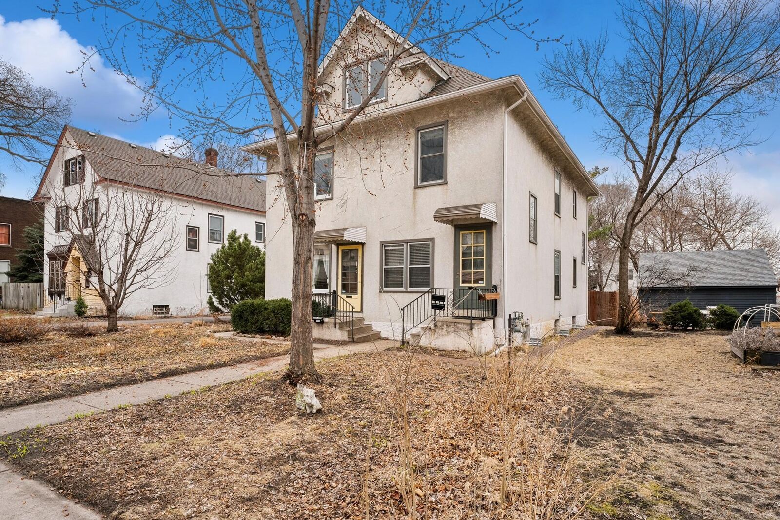 Property Photo:  822 4th Street NE  MN 55413 