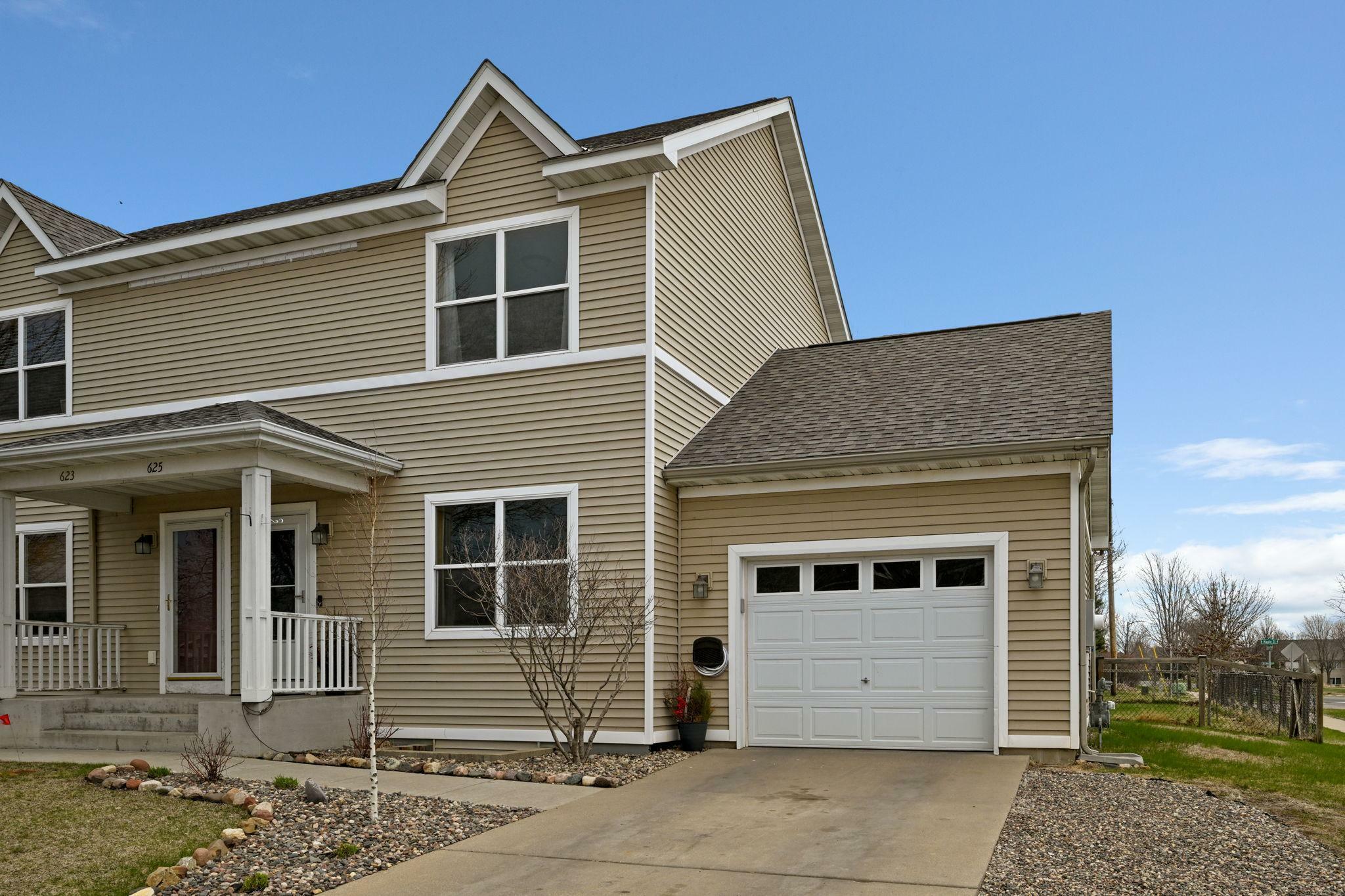 Property Photo:  625 Bunker Drive  MN 55057 