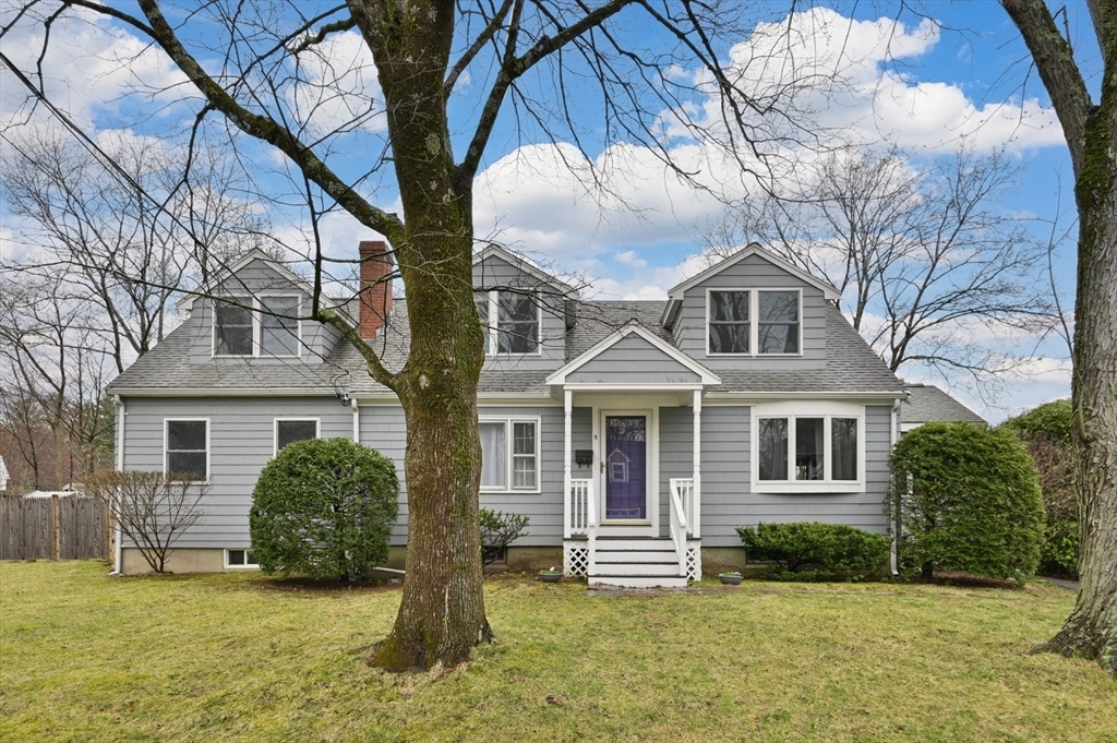 Property Photo: 5 Lindor Road MA 01864