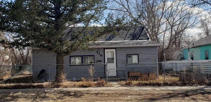 Property Photo: 216 3 Avenue N AB T0L 0R0