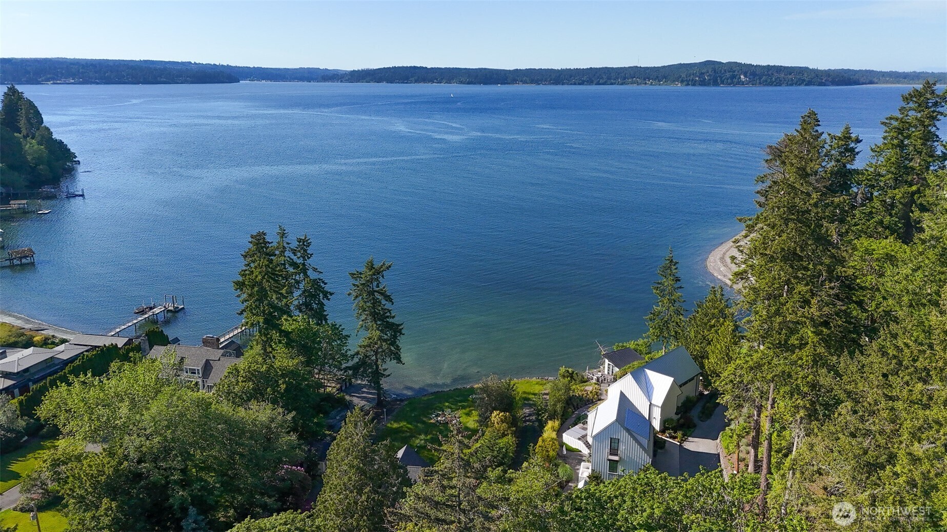 Property Photo:  9844 NE Lafayette Avenue  WA 98110 