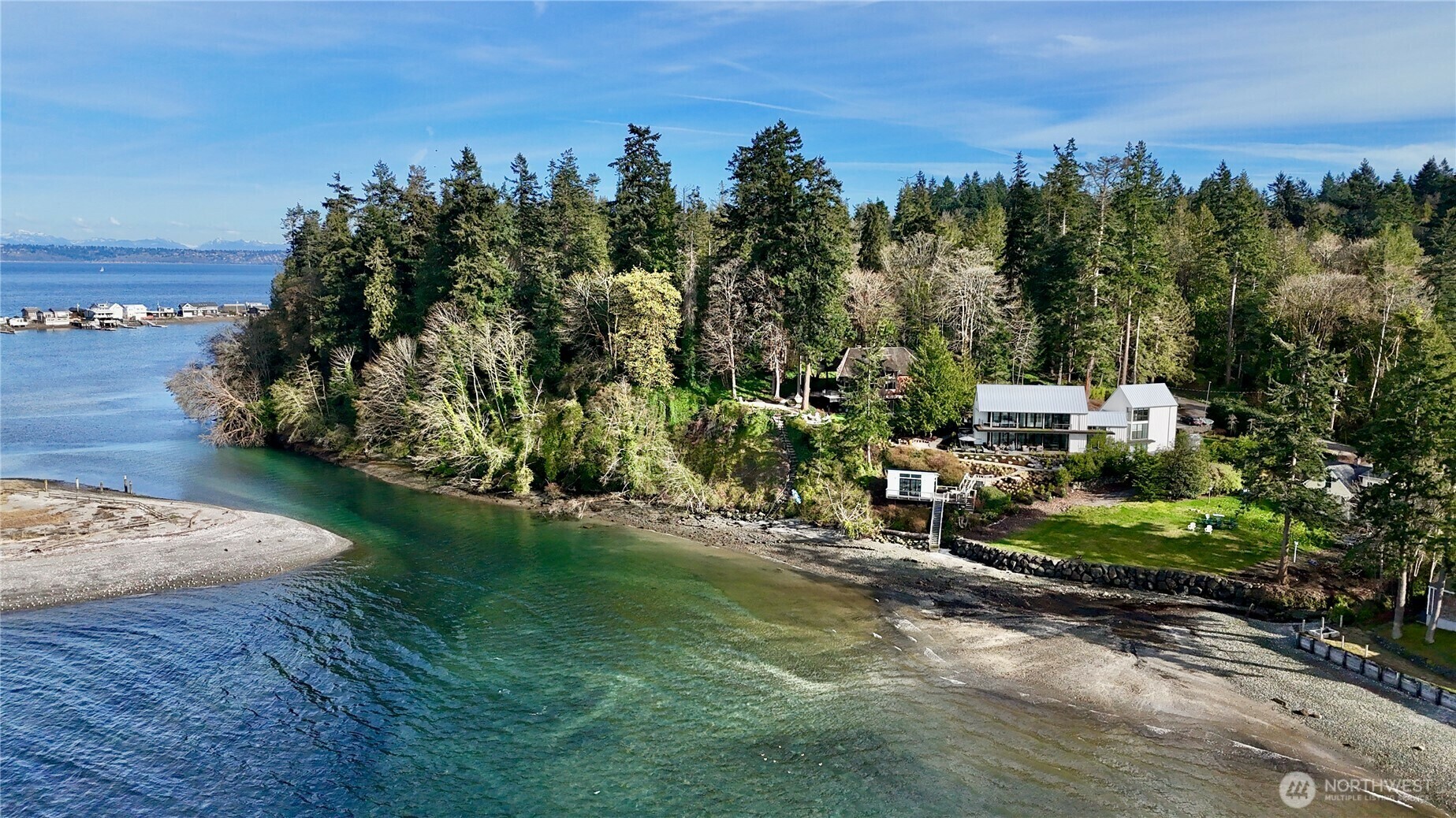 Property Photo: 9844 NE Lafayette Avenue WA 98110