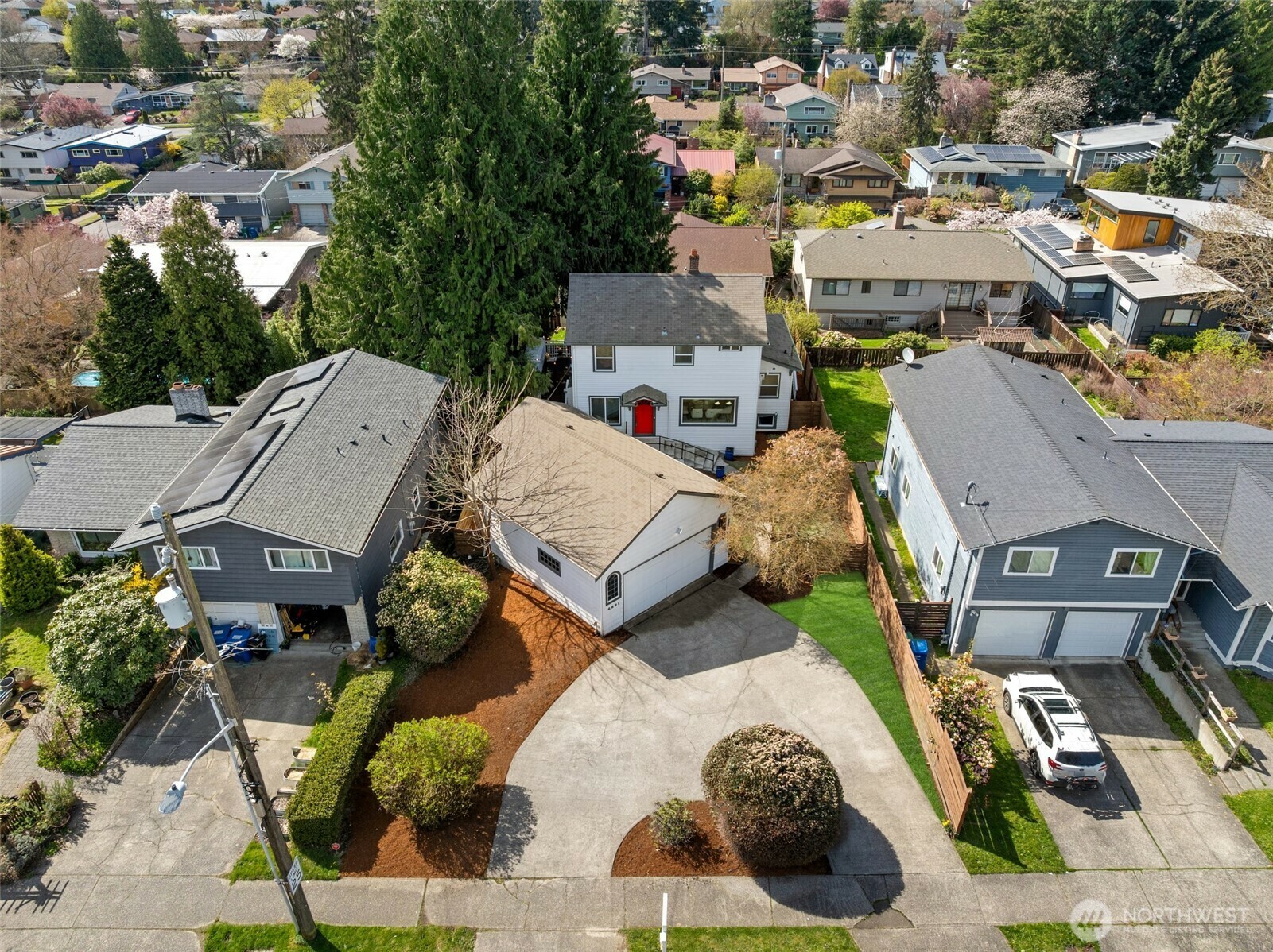 Property Photo: 6821 40th Avenue NE WA 98115