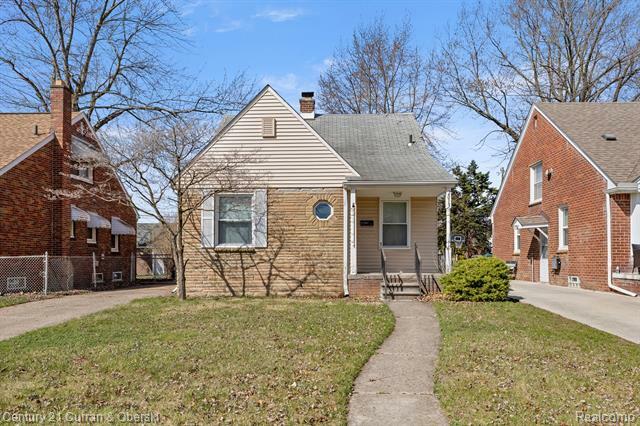 Property Photo: 2013 N Denwood Street MI 48128