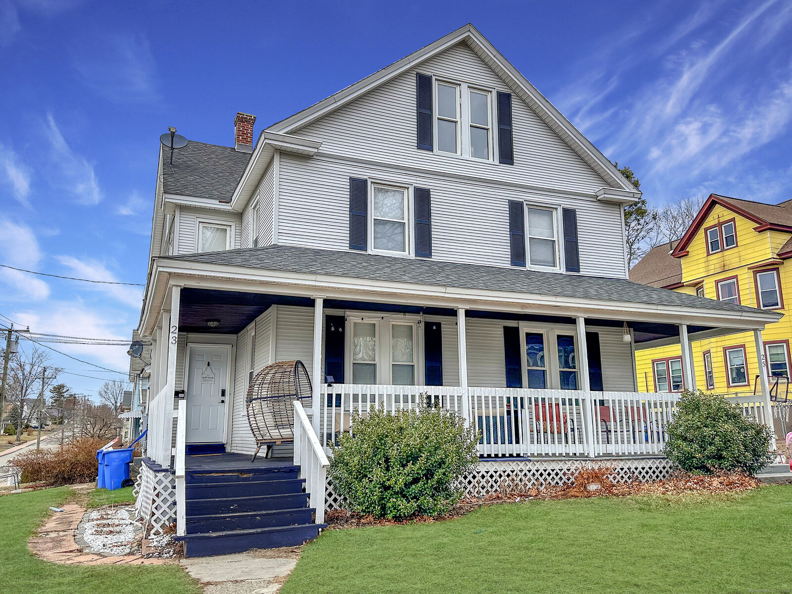 Property Photo:  23 Knighton Street  CT 06040 