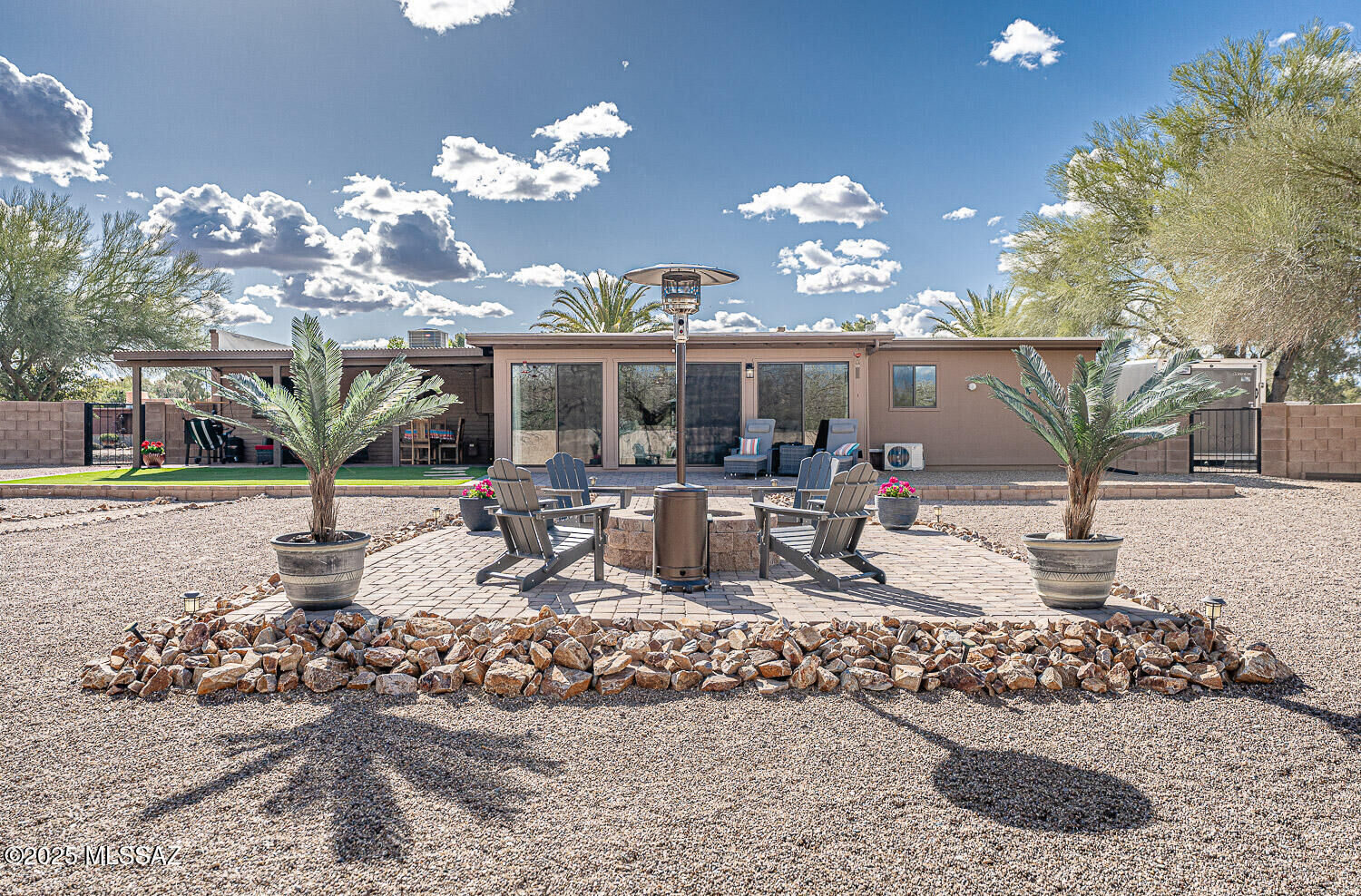 Property Photo: 945 S La Huerta AZ 85614