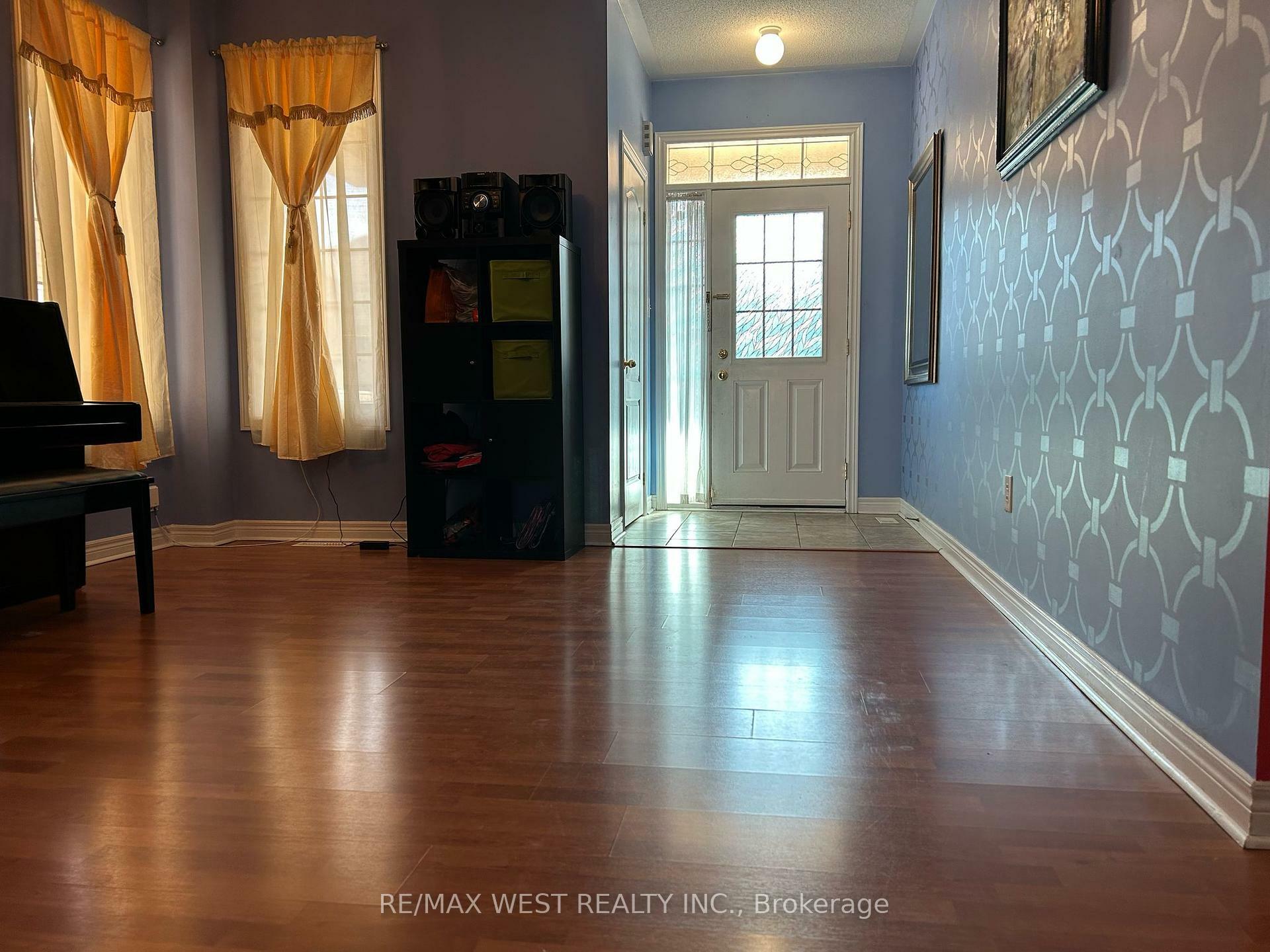 Property Photo: 31 Gamson Crescent ON L6R 0V7