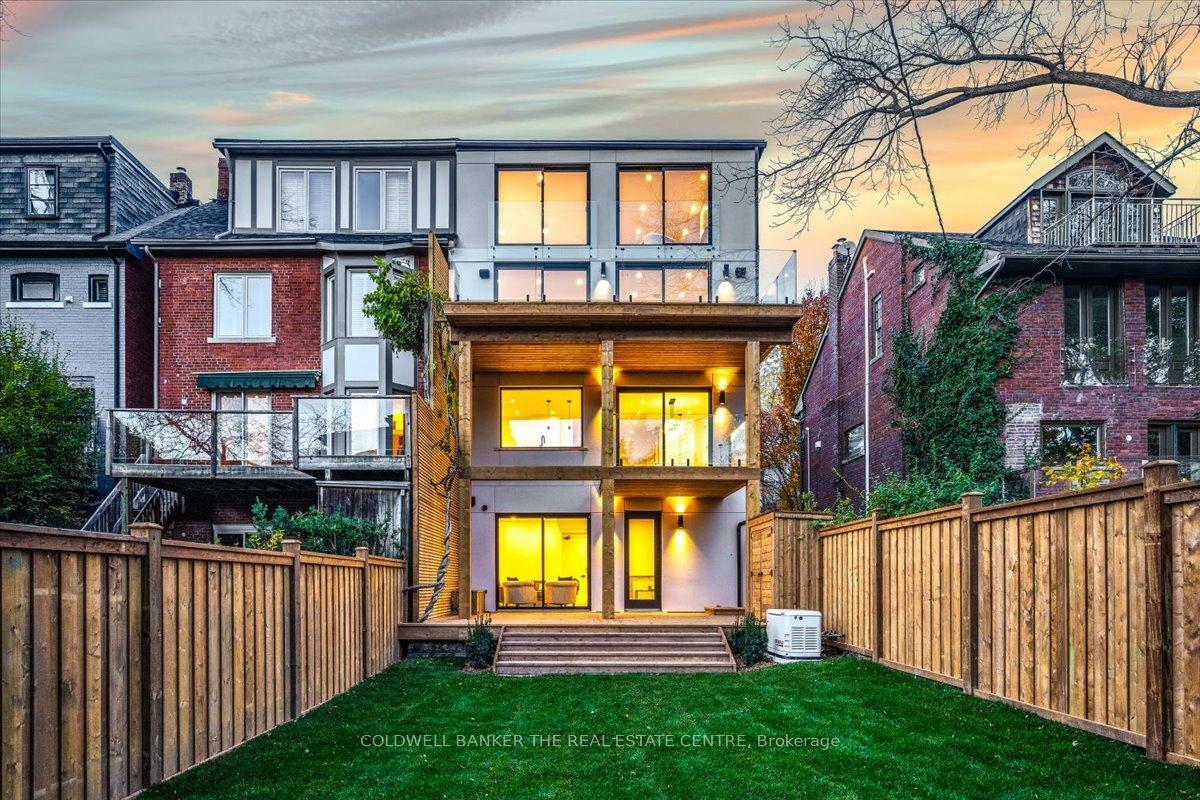 Property Photo: 37 Woodlawn Avenue W ON M4V 1G6