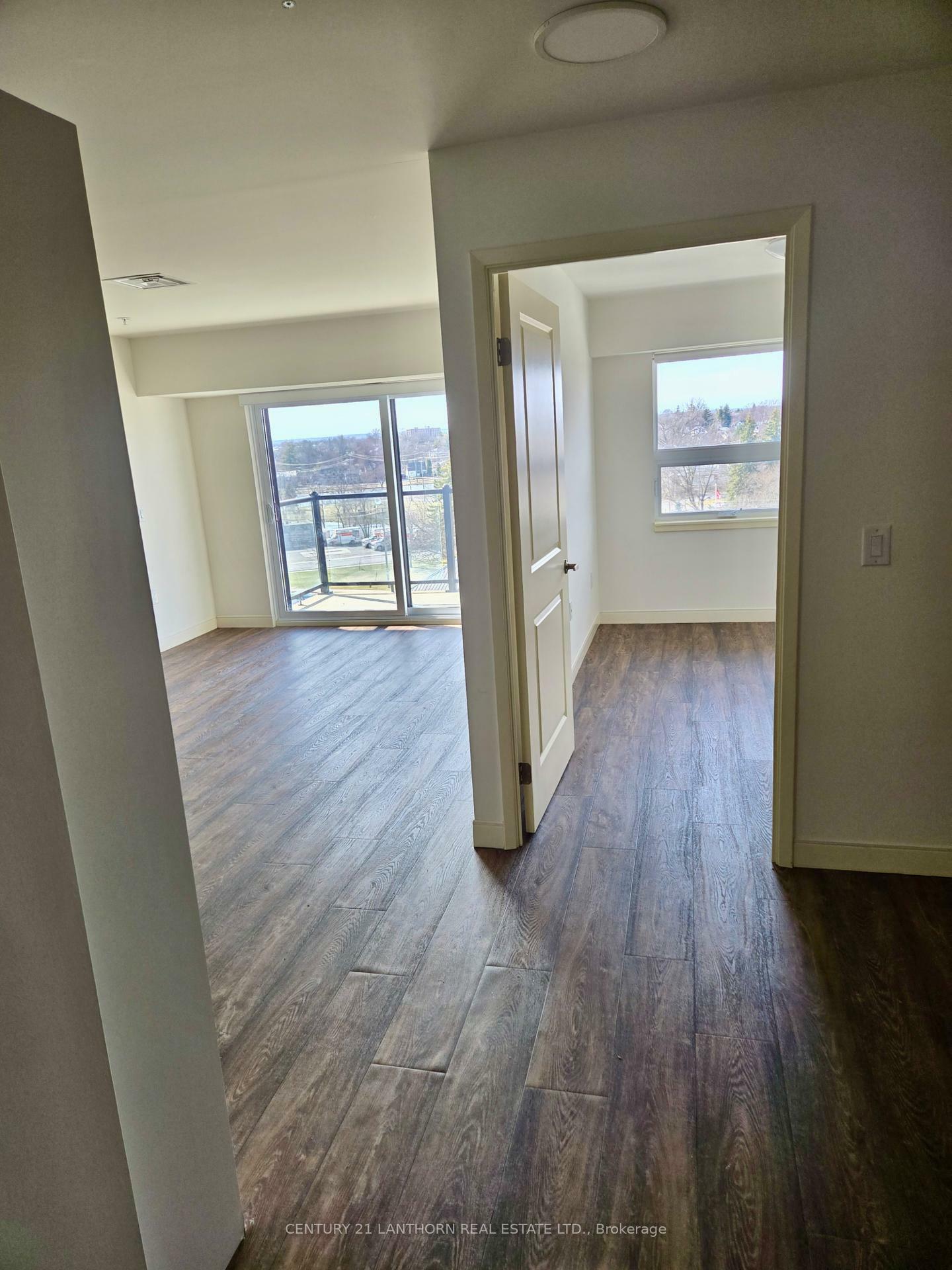 Property Photo:  135 Station Street S 506  ON K8N 2S9 