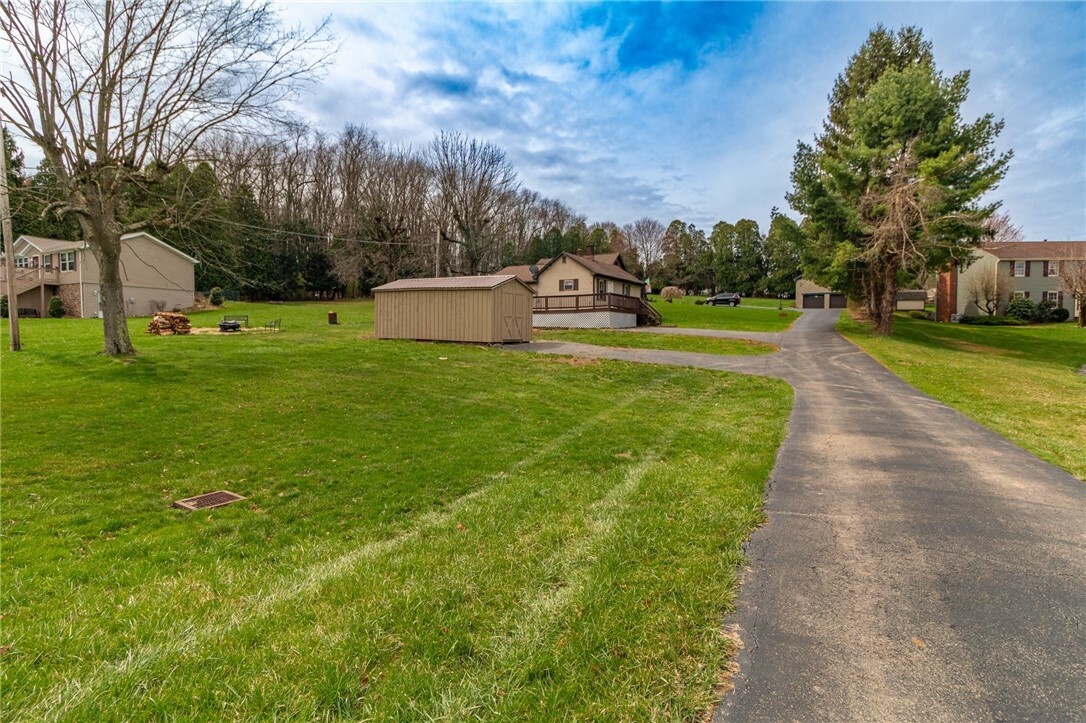 Property Photo: 160 Dutchtown Rd PA 16002