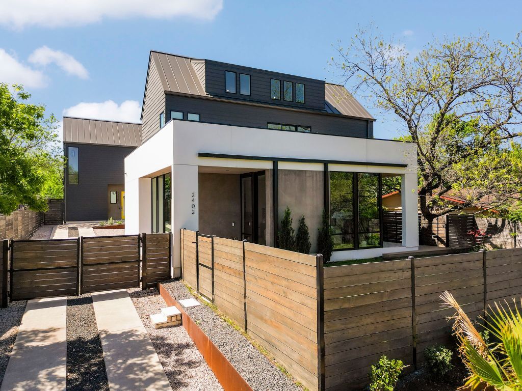 2402 S 3rd Street  Austin TX 78704 photo