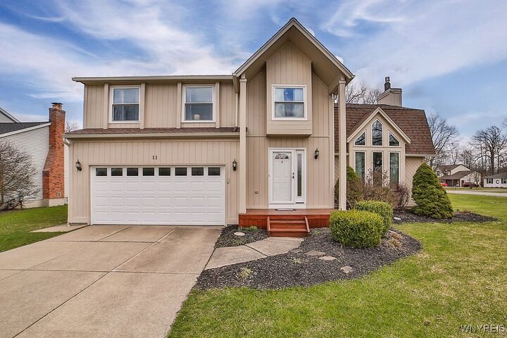 11 Royal Oak Circle  Grand Island NY 14072 photo