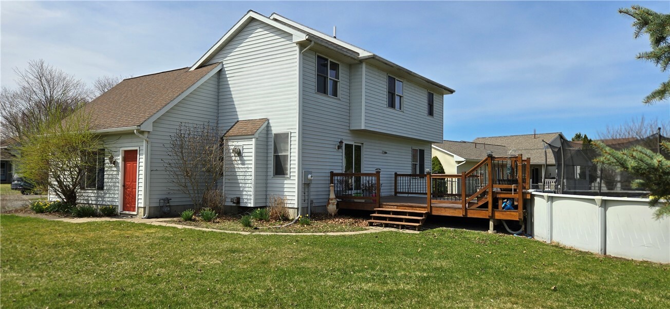 Property Photo:  6 Tara Place  NY 14870 