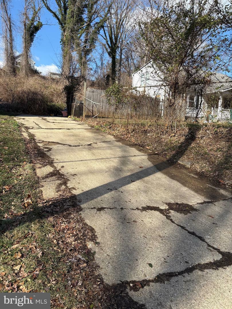 Property Photo: 18514 Old Triangle Road VA 22172