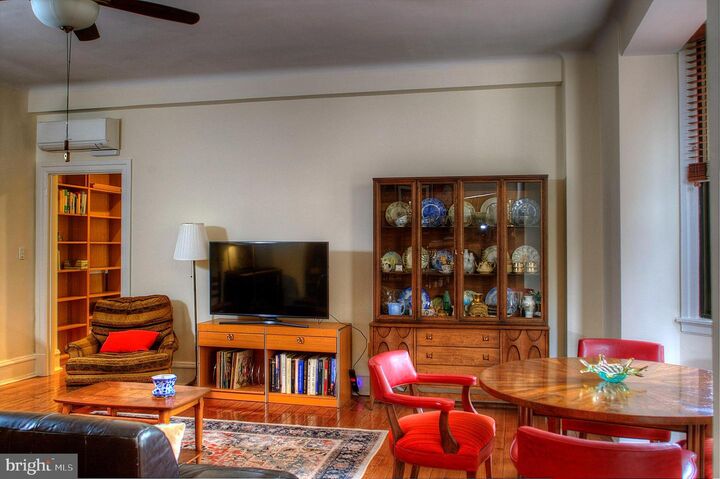 Property Photo:  250 S 13th Street 4C  PA 19107 