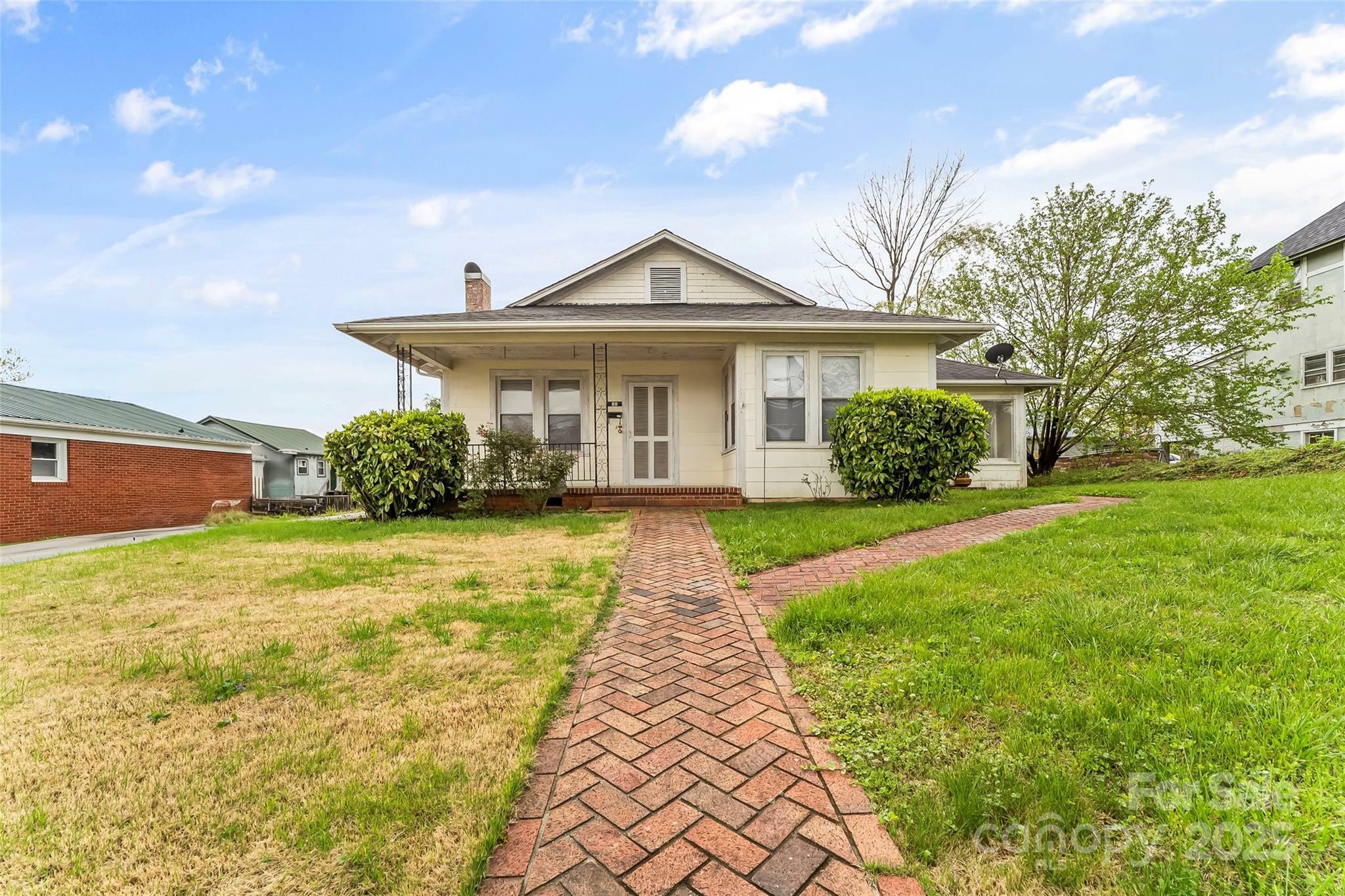Property Photo: 88 State Street NC 28752