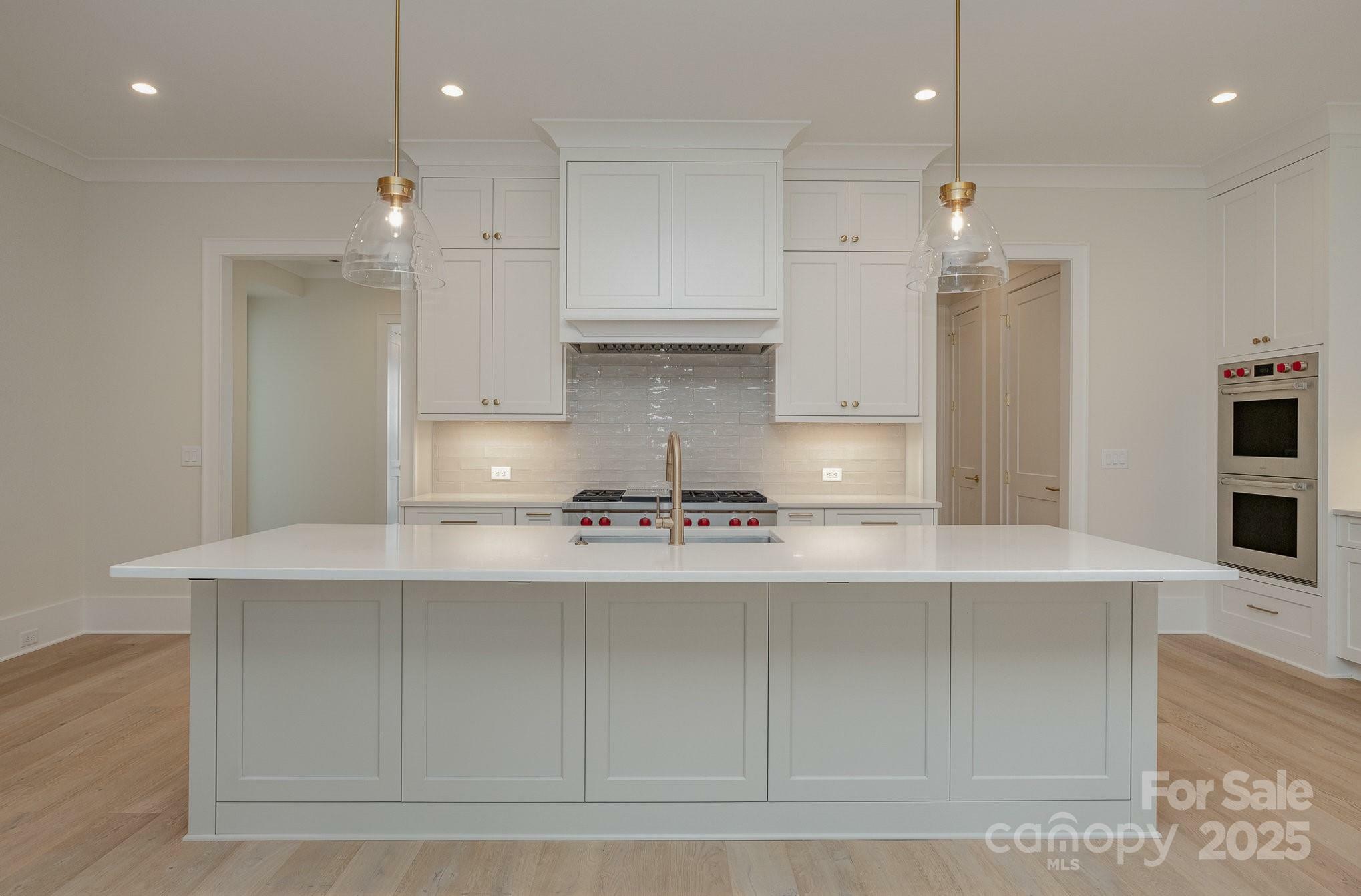 Property Photo: 2924 Sharon View Road A NC 28210