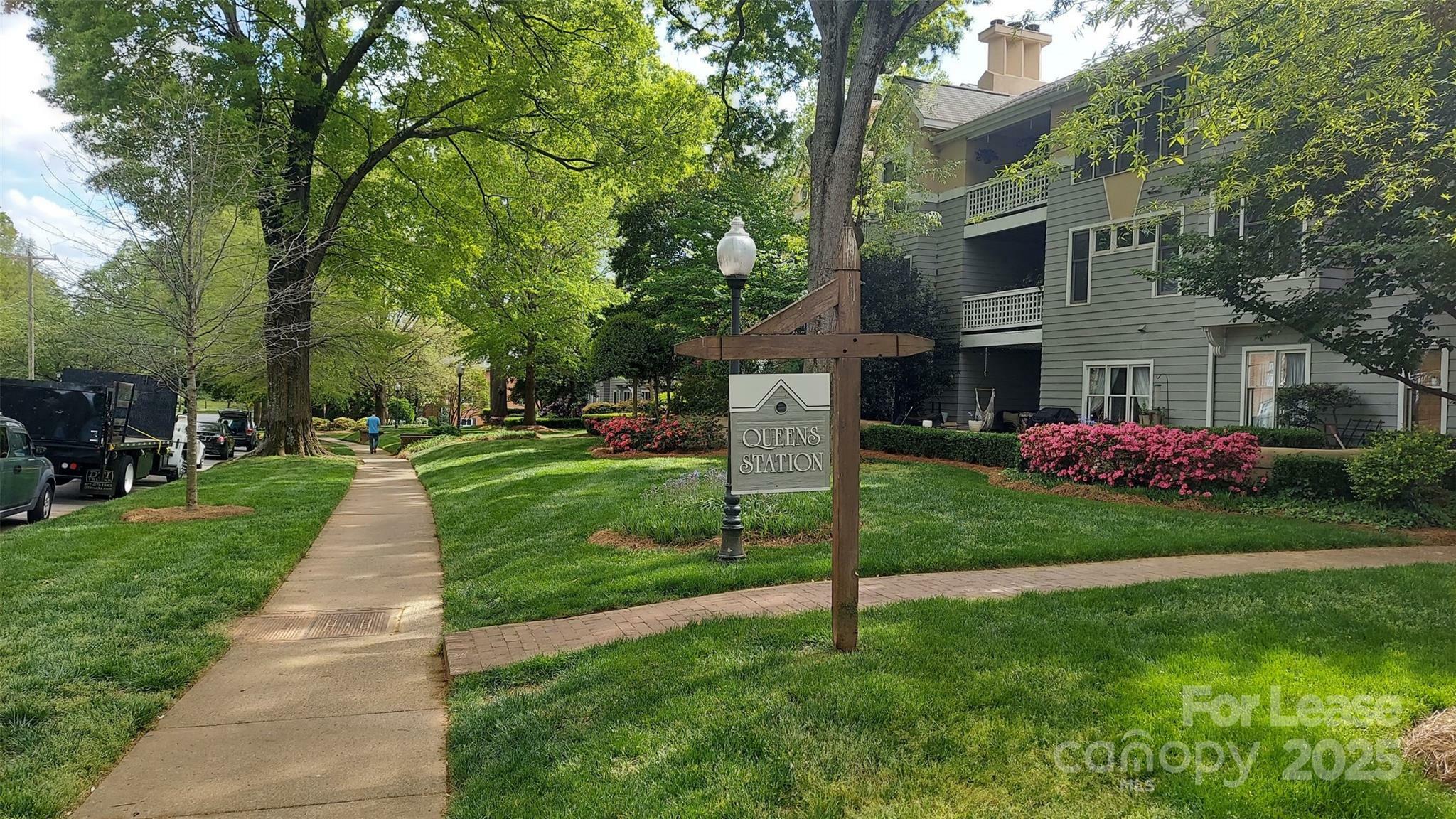 226 Queens Road 80  Charlotte NC 28204 photo