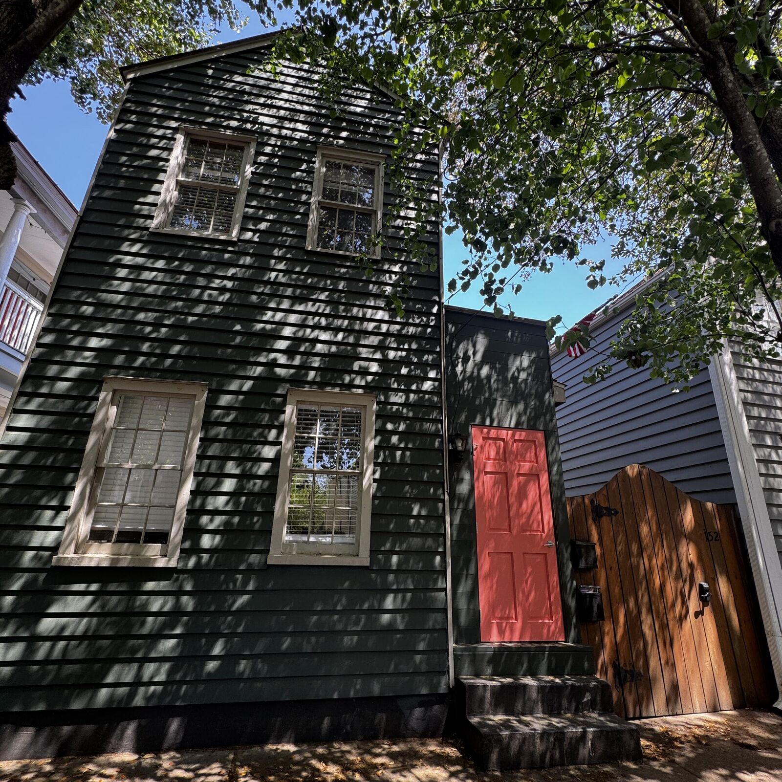 Property Photo:  152 Coming Street # B A &Amp B  SC 29403 
