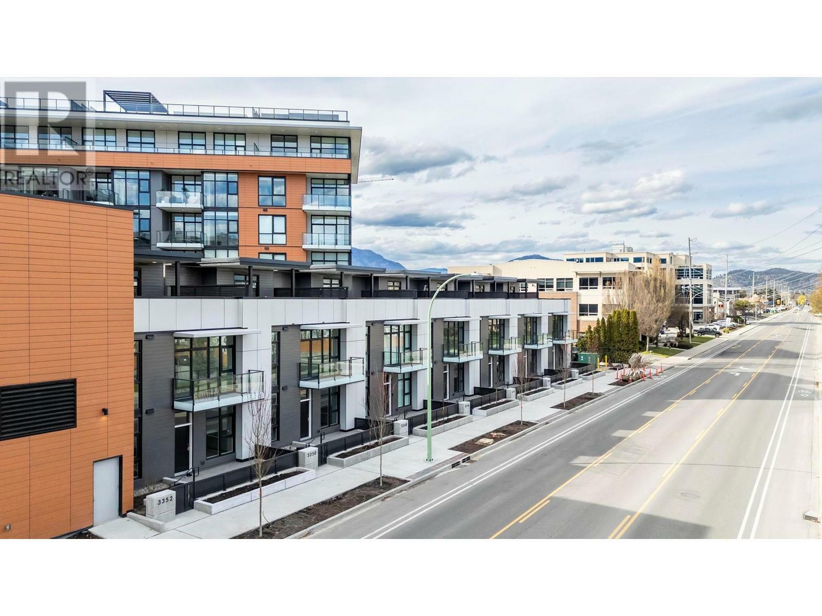 Property Photo: 3352 Richter Street Th1 BC V1W 3S9
