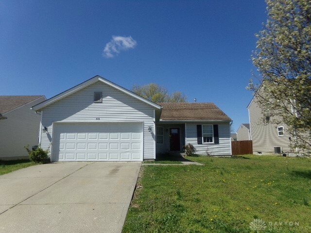 Property Photo:  915 Kreider Court  OH 45067 