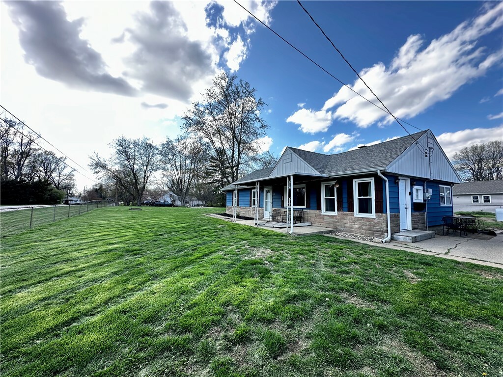 Property Photo: 442 E Devonshire Road IL 62521