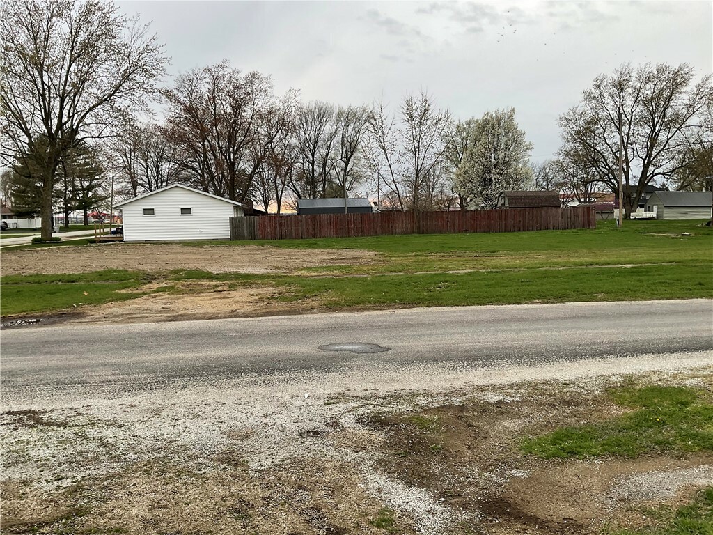 Property Photo: 185 S Power Street IL 62573